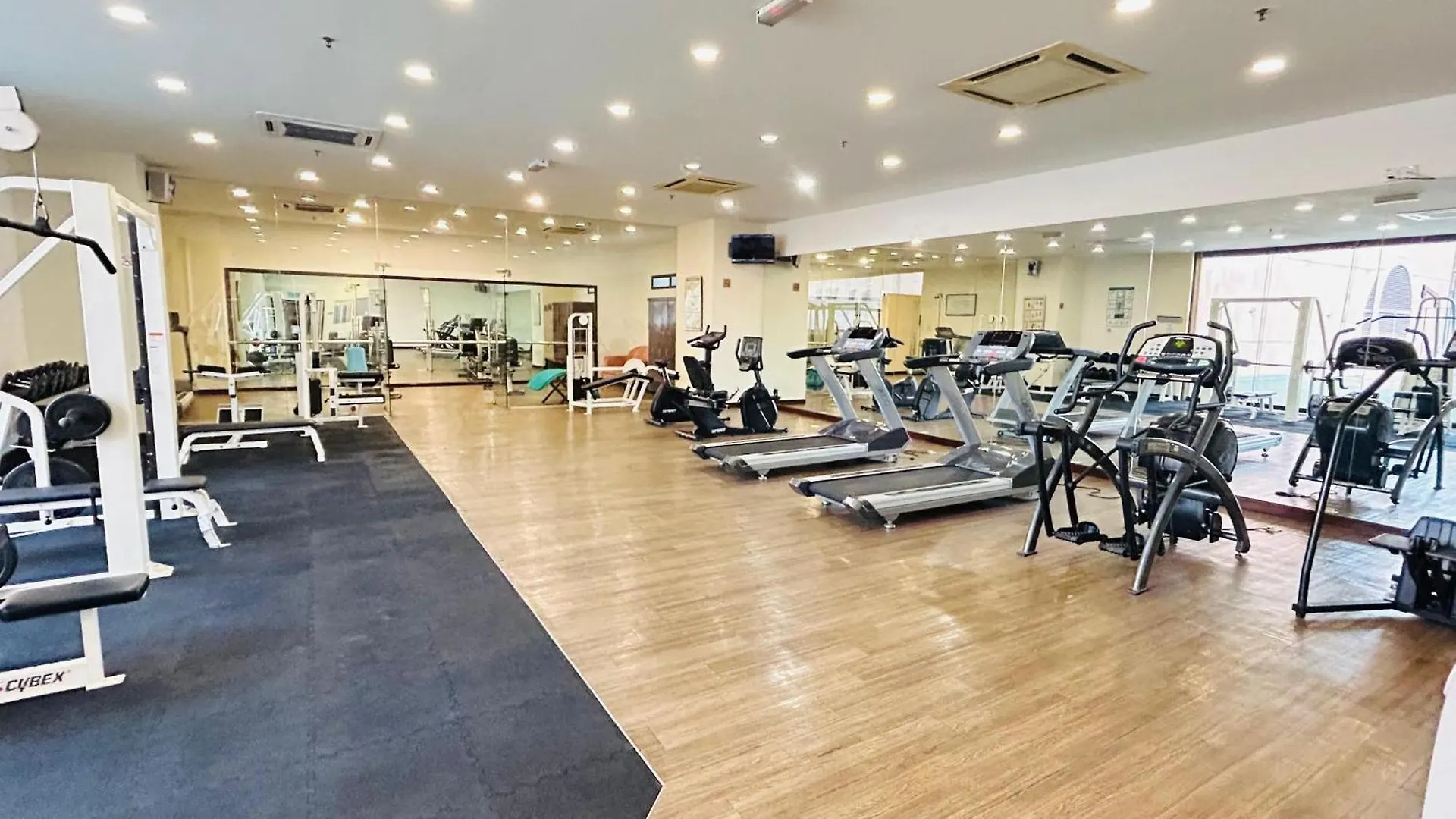 Dynamic Suites By Times Square Kl Κουάλα Λουμπούρ 0*,